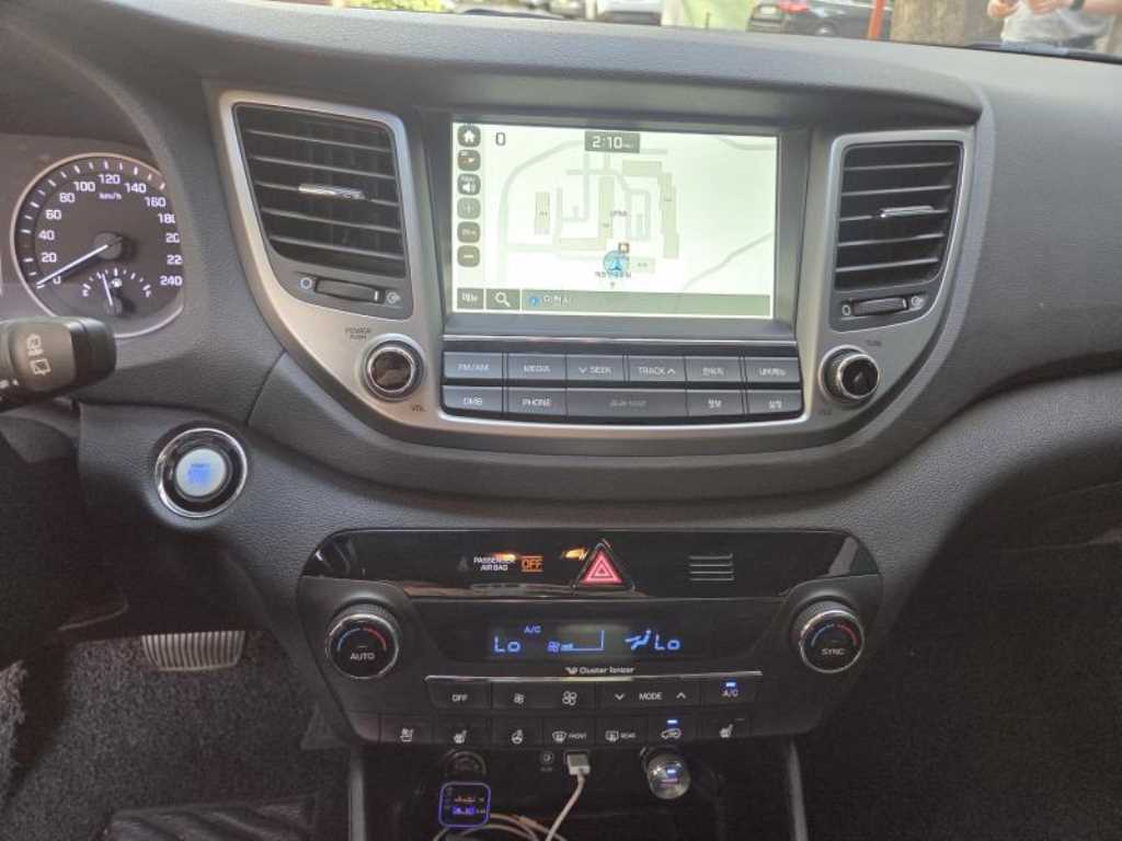 HYUNDAI Tucson - Vista 7