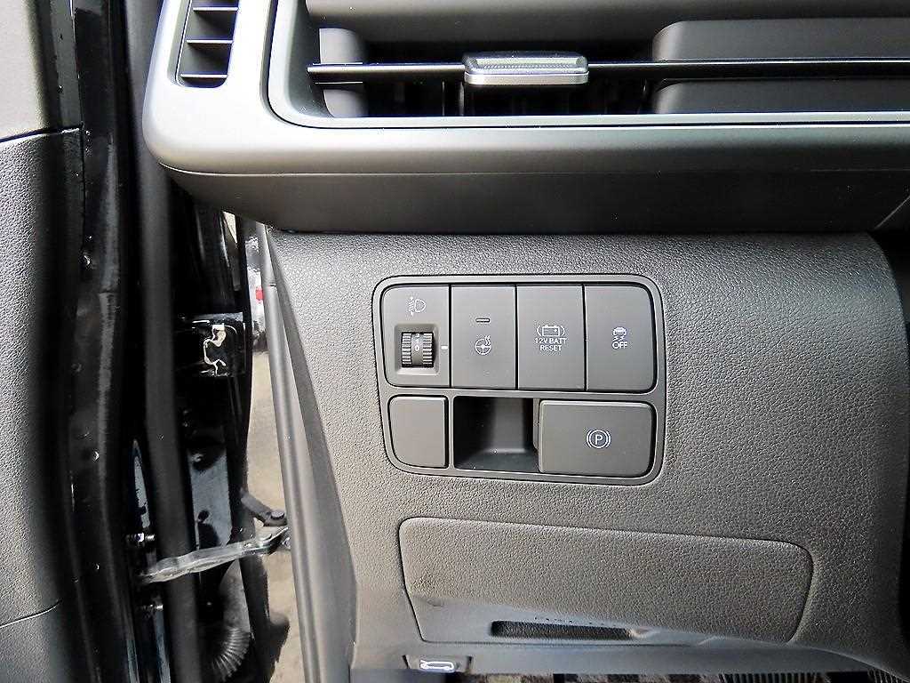 HYUNDAI Staria 2025 Negro - Importación desde Corea - HF Imports Iquique - Foto 13