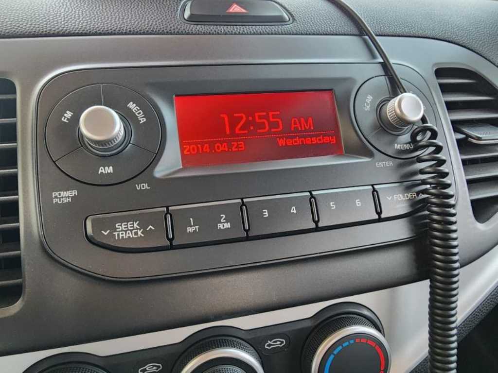 KIA Morning - Vista 11