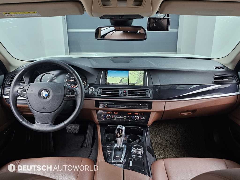 BMW 5 Series - Vista 7