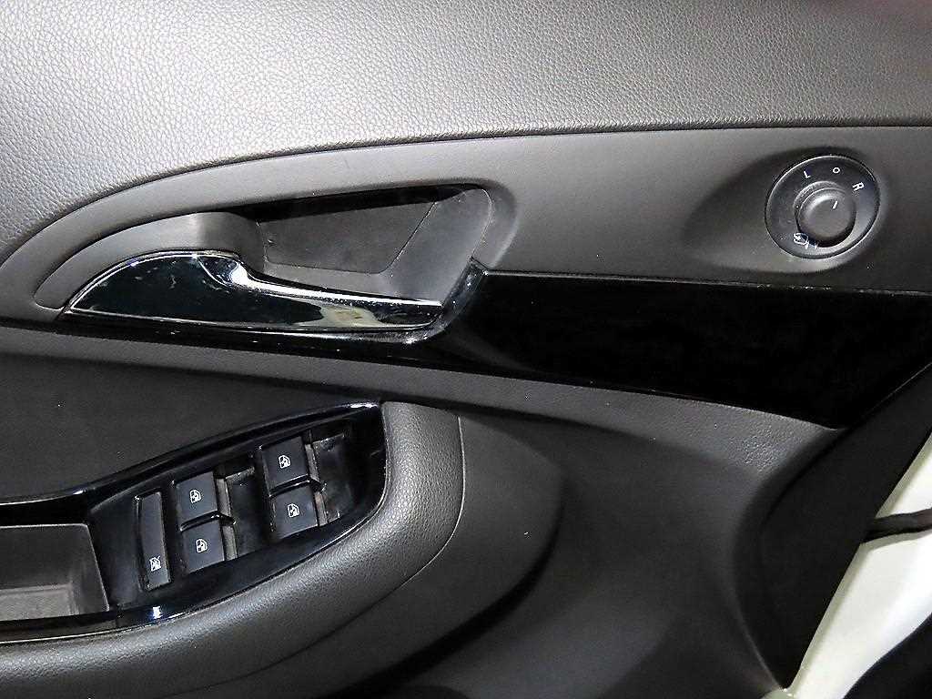 Chevrolet Orlando 2015 Blanco - Importación desde Corea - HF Imports Iquique - Foto 14