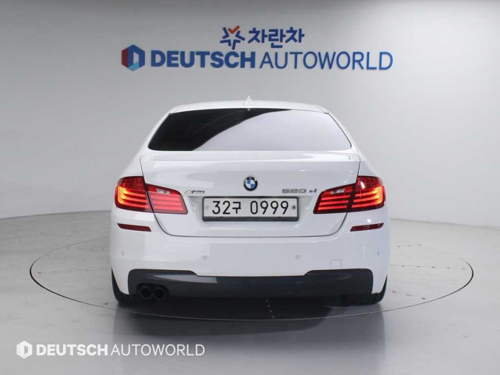 BMW 5 Series - Vista 4