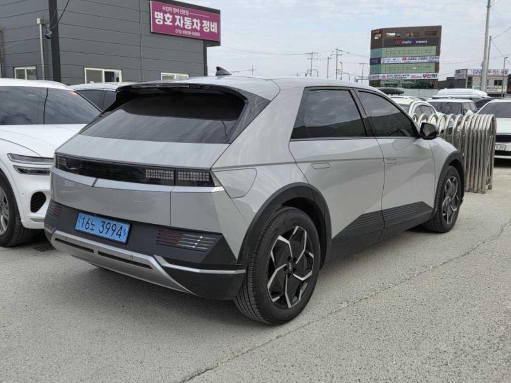 HYUNDAI Ioniq 5 - Vista 2