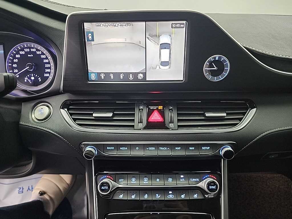 HYUNDAI Grandeur - Vista 10