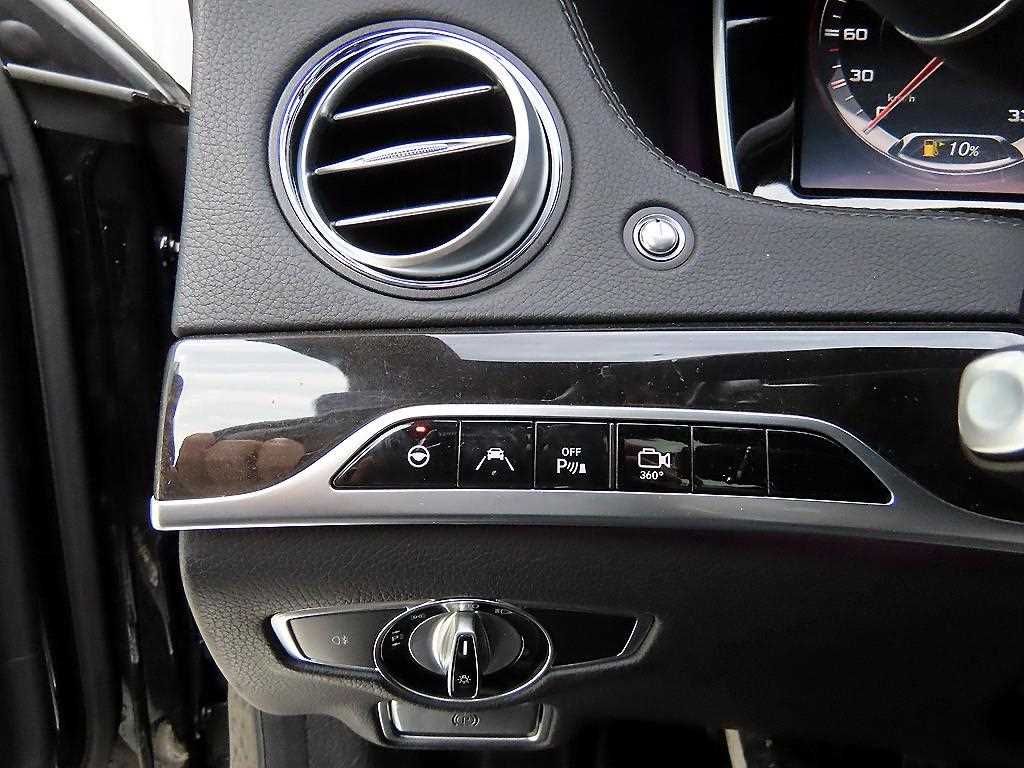 Mercedes Benz S Class - Vista 12