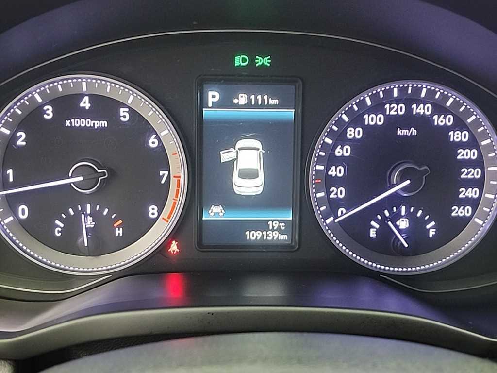 HYUNDAI Grandeur - Vista 6