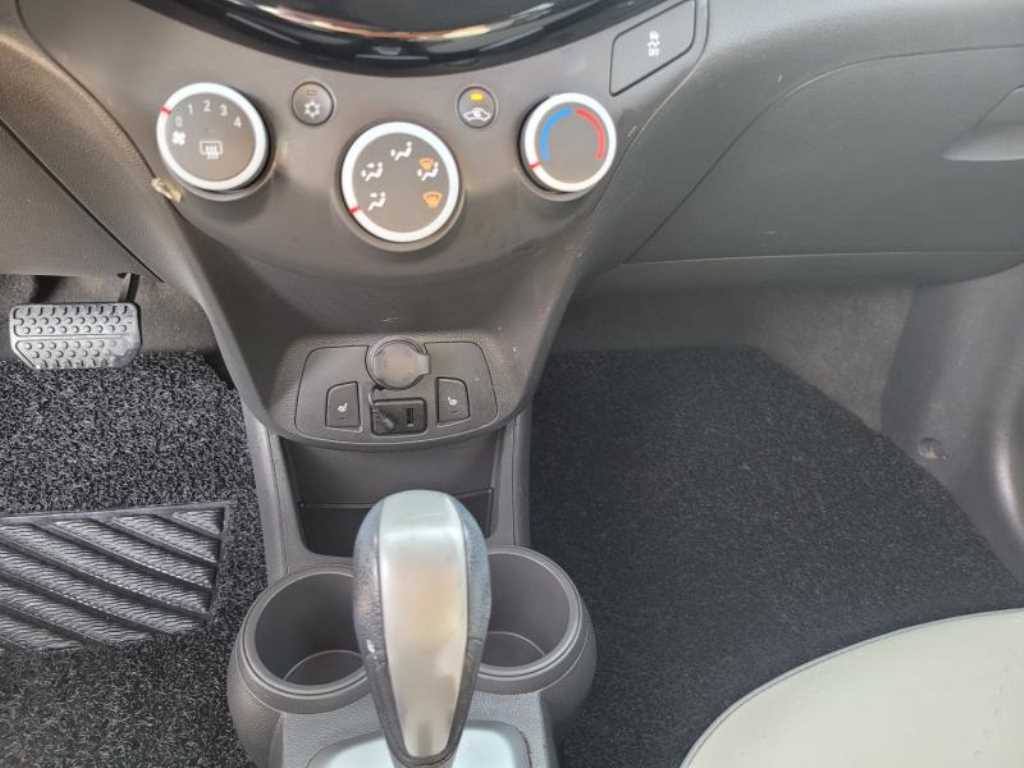 Chevrolet Spark 2014 Blanco - Importación desde Corea - HF Imports Iquique - Foto 13
