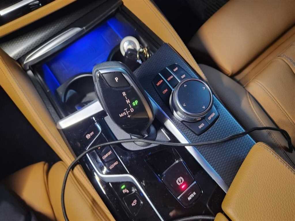 BMW 5 Series - Vista 11
