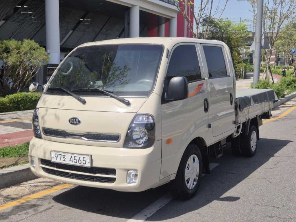 Small Truck Cargo (small) - Vista 2