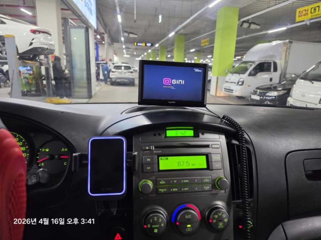 HYUNDAI Starex 2012 Gris - Importación desde Corea - HF Imports Iquique - Foto 19