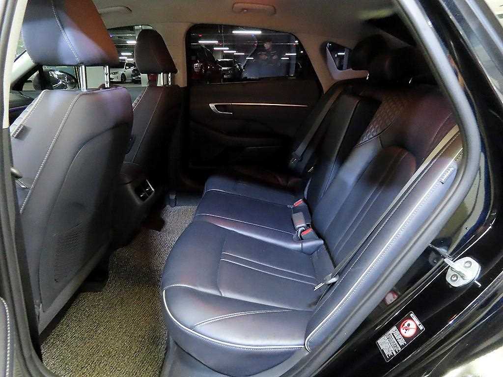 HYUNDAI Sonata - Vista 7