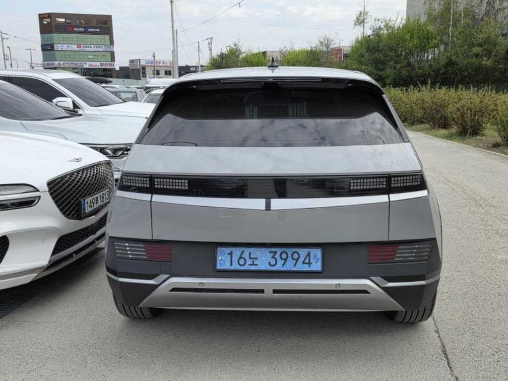 HYUNDAI Ioniq 5 - Vista 4