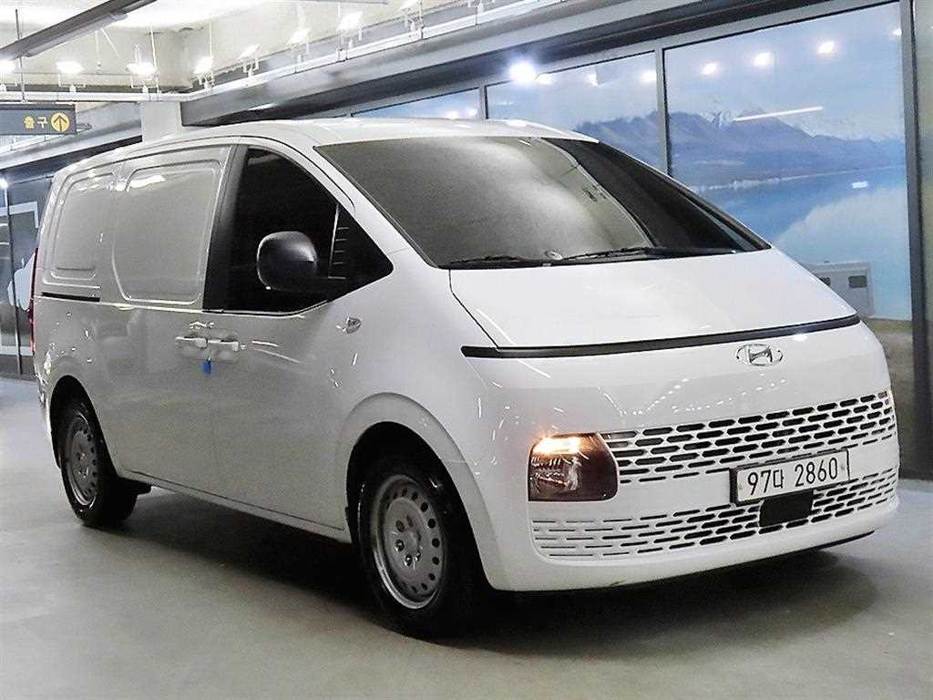 HYUNDAI Staria 2022 Blanco - Importación desde Corea - HF Imports Iquique - Foto 1