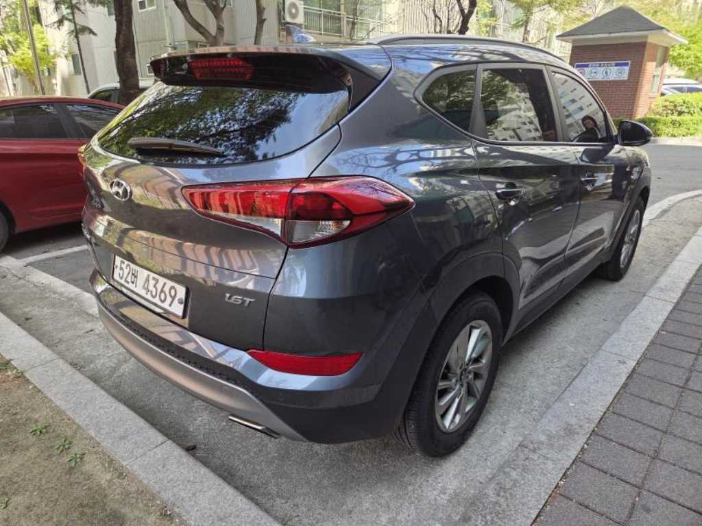 HYUNDAI Tucson - Vista 2