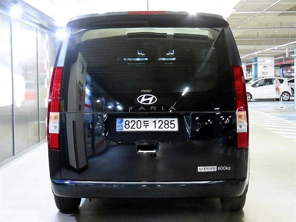 HYUNDAI Staria - Vista 8