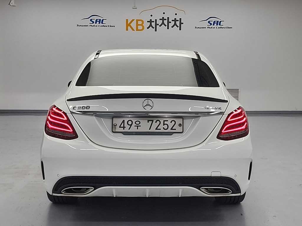 Mercedes Benz C Class - Vista 3