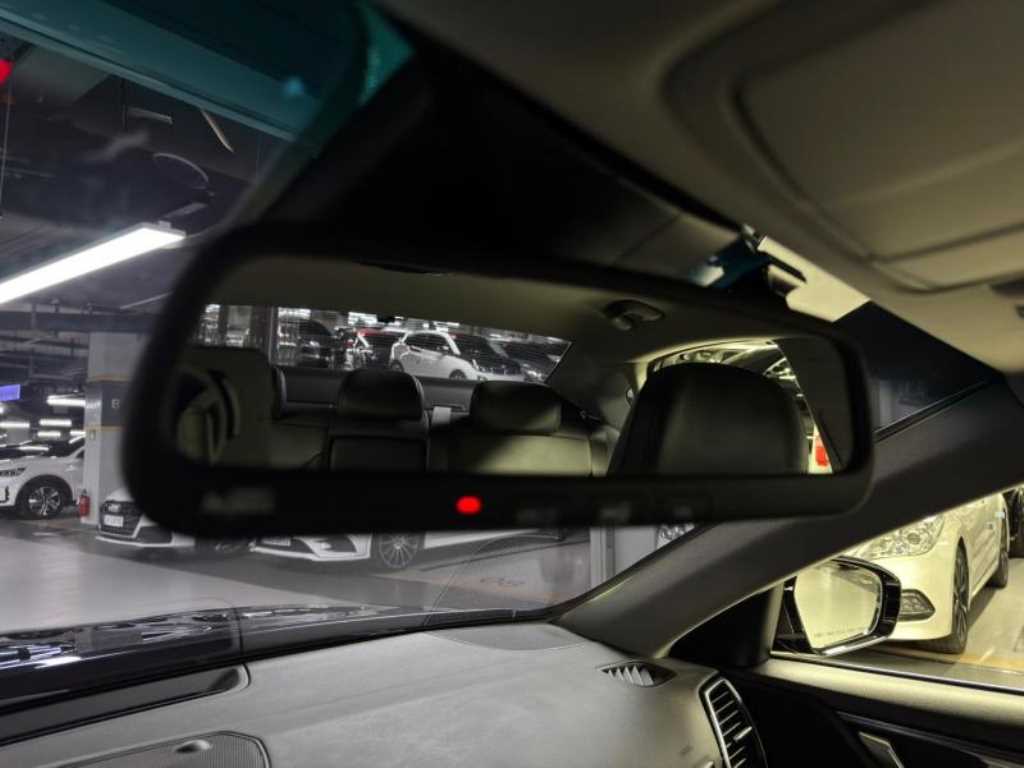 HYUNDAI Grandeur - Vista 11