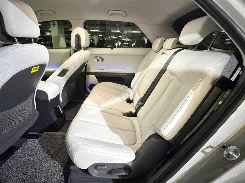 HYUNDAI Ioniq 5 - Vista 7