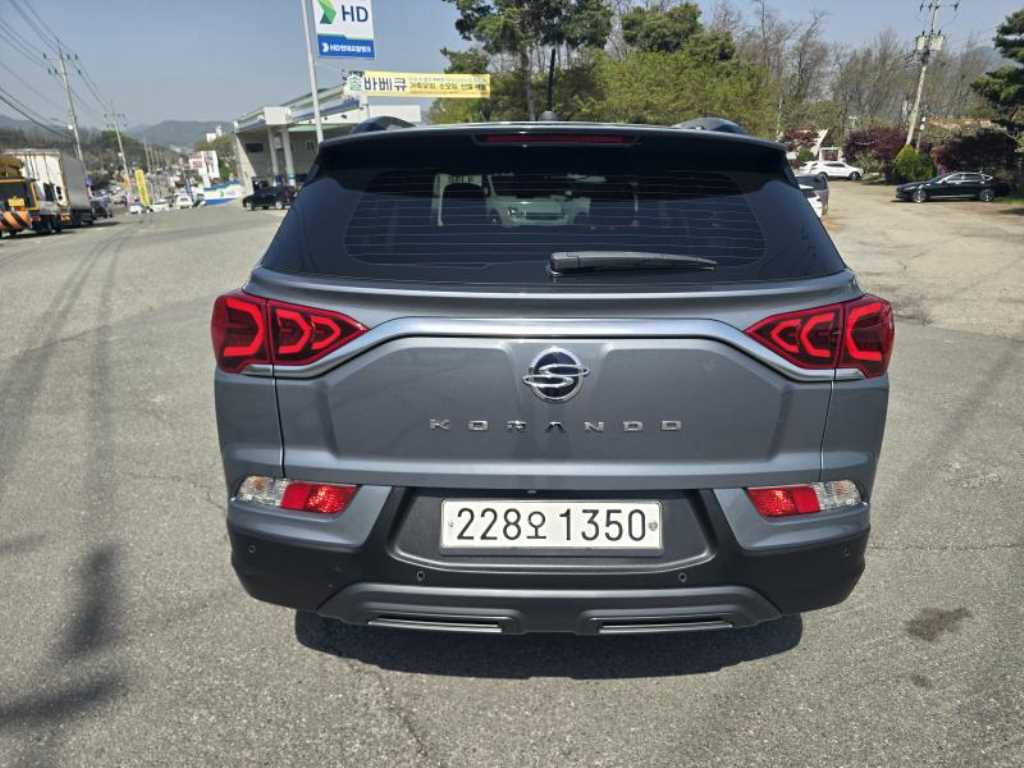 Ssangyong Korando - Vista 5