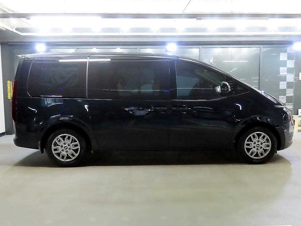 HYUNDAI Staria - Vista 6