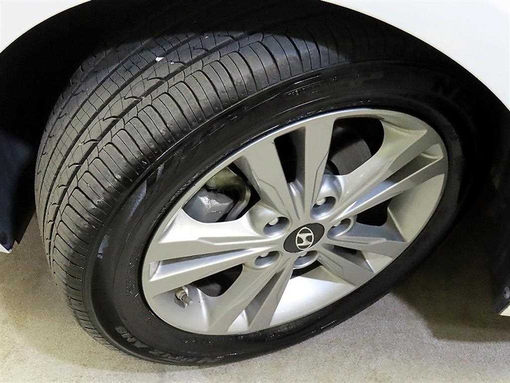 HYUNDAI Avante 2016 Blanco - Importación desde Corea - HF Imports Iquique - Foto 20