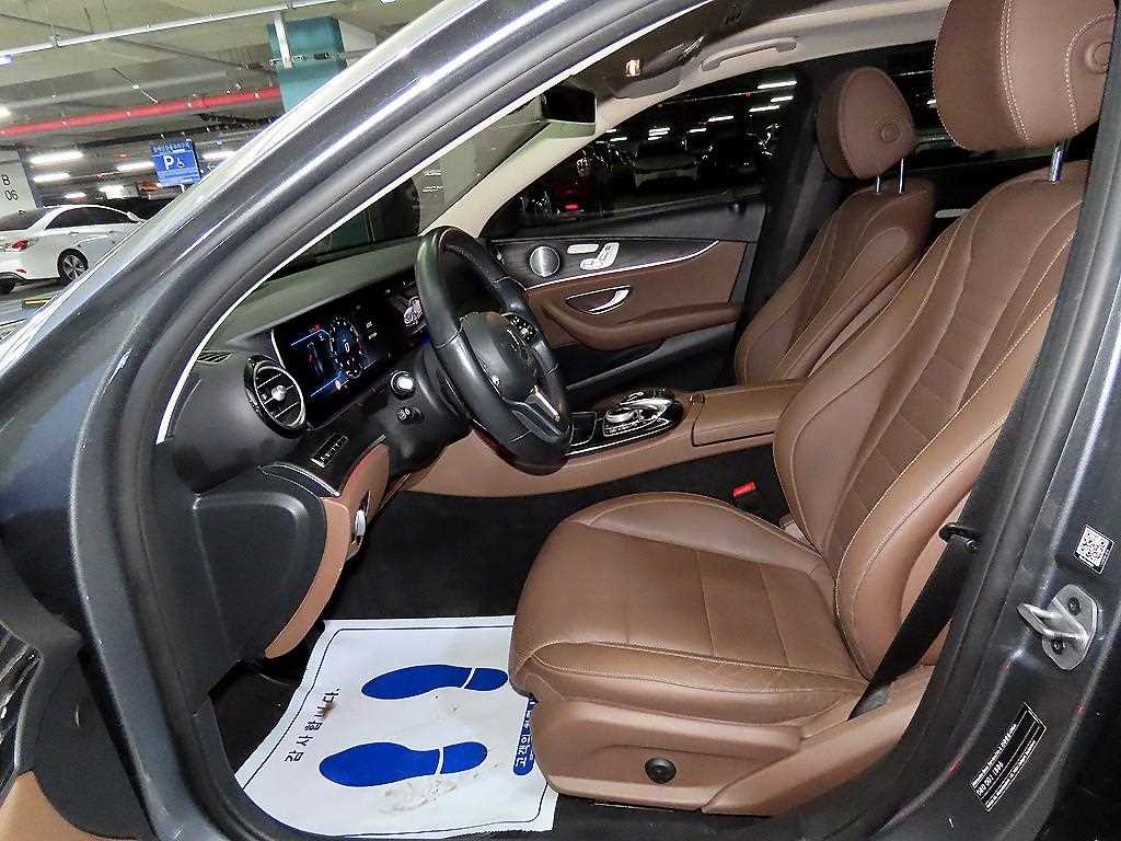 Mercedes Benz E class - Vista 9