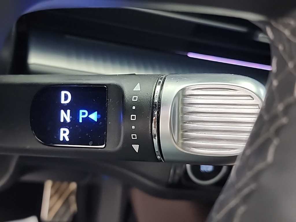 HYUNDAI Ioniq 6 - Vista 8