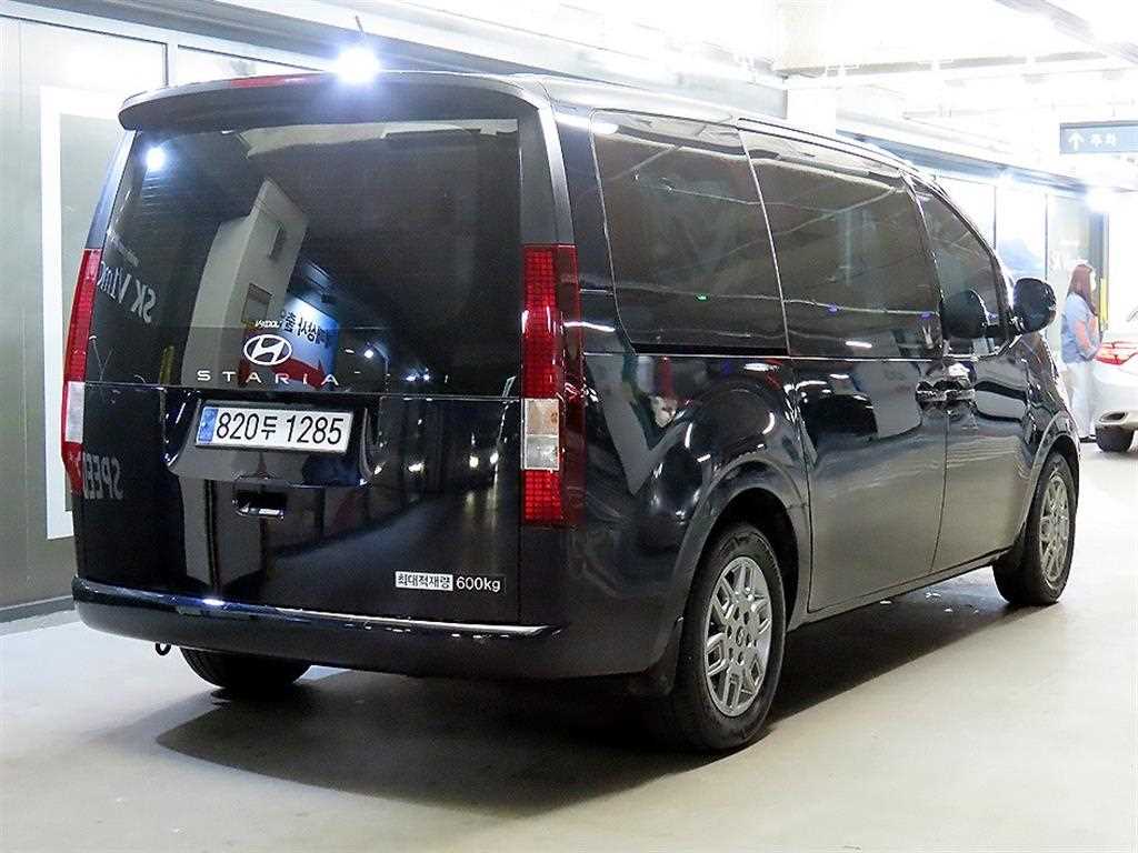 HYUNDAI Staria - Vista 7