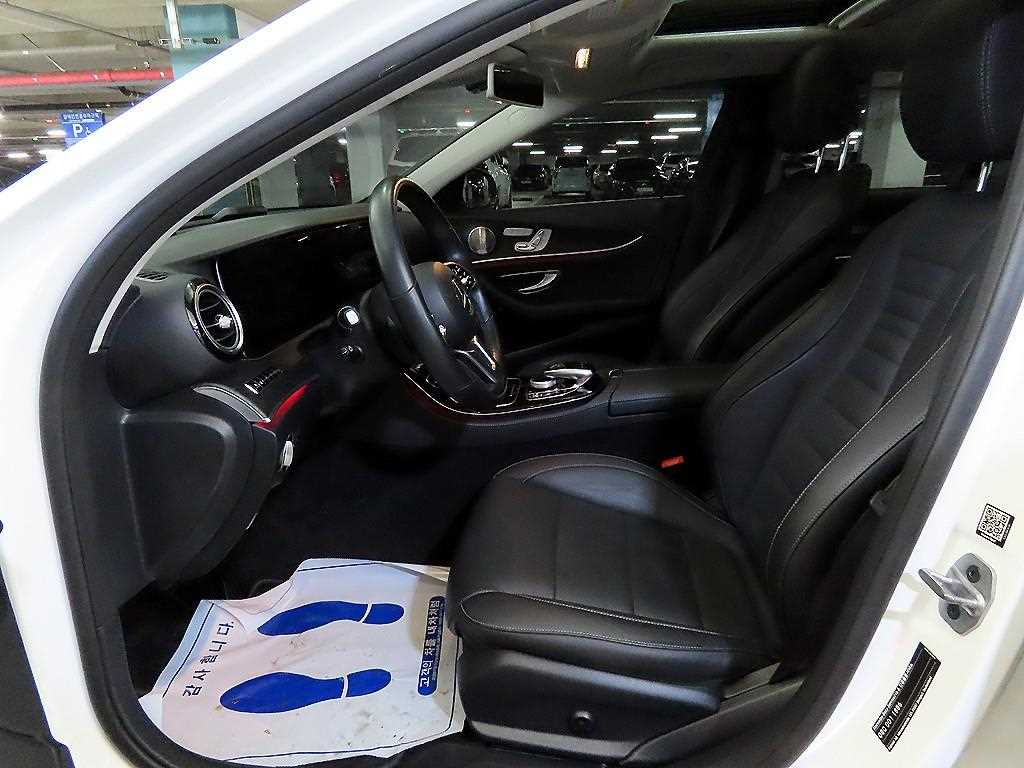 Mercedes Benz E class - Vista 10