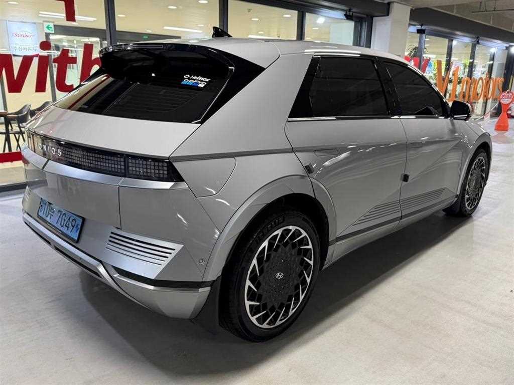 HYUNDAI Ioniq 5 - Vista 4