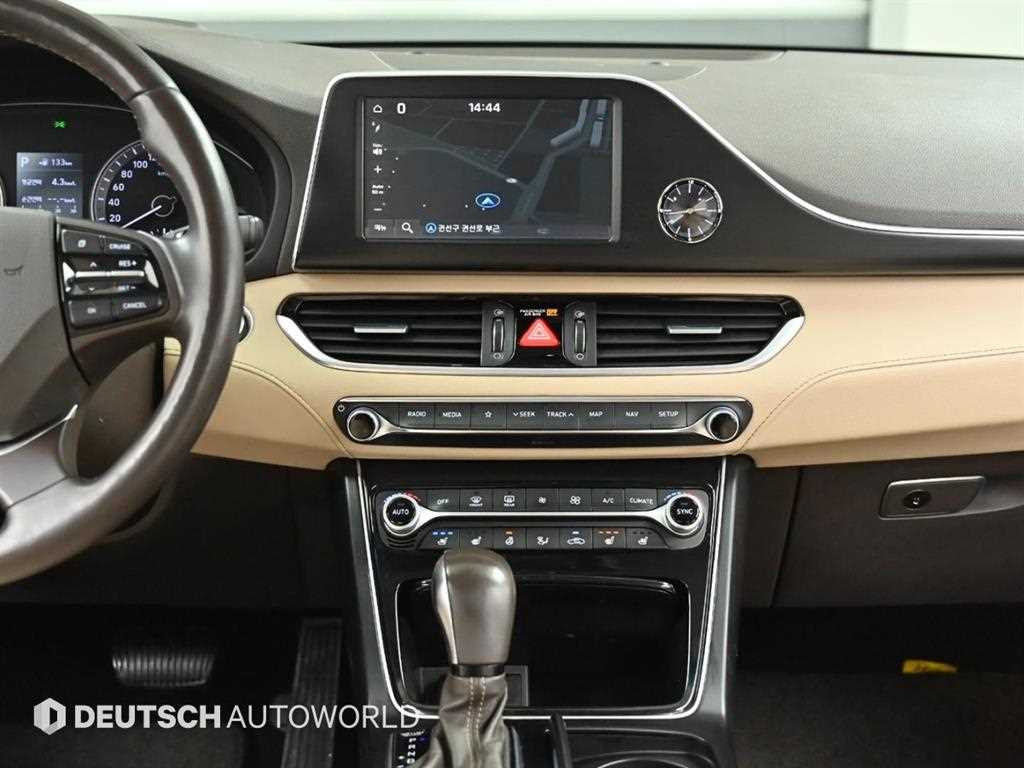 HYUNDAI Grandeur 2018 Blanco - Importación desde Corea - HF Imports Iquique - Foto 14