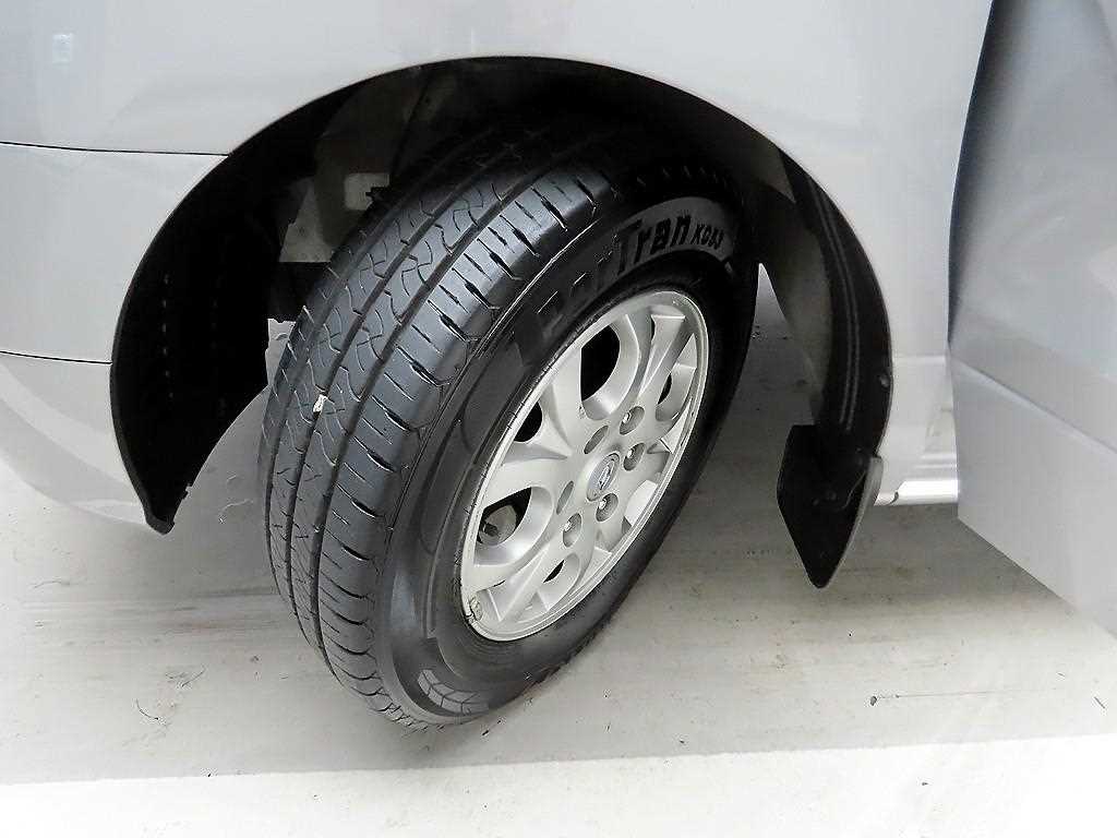 HYUNDAI Starex 2012 Gris - Importación desde Corea - HF Imports Iquique - Foto 17