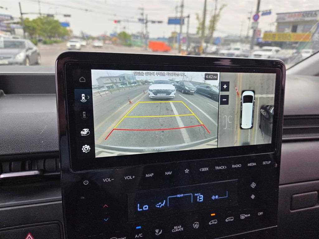 HYUNDAI Staria 2022 Blanco - Importación desde Corea - HF Imports Iquique - Foto 13