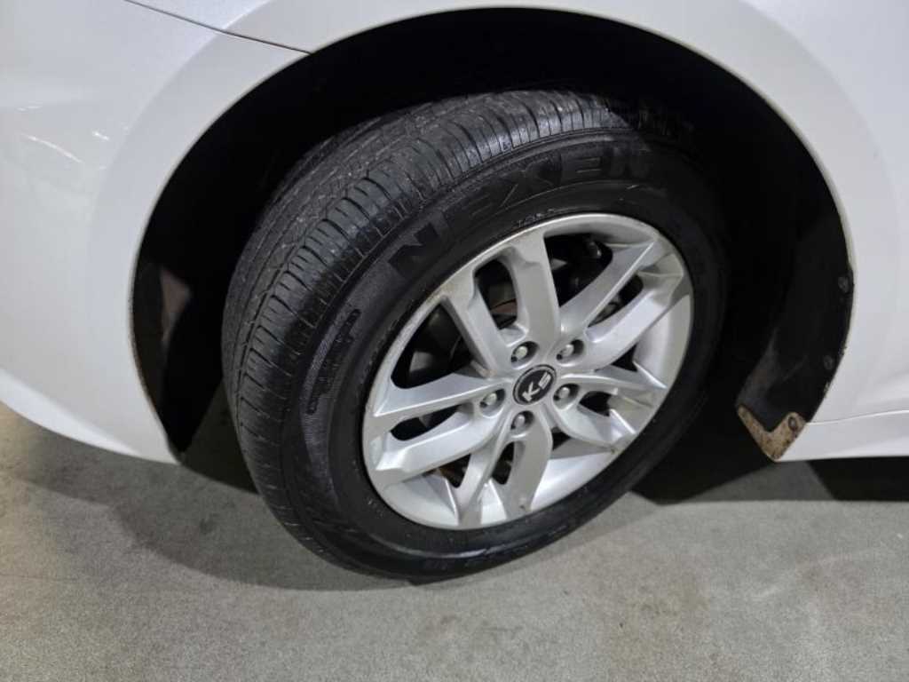 KIA K5 2011 Blanco - Importación desde Corea - HF Imports Iquique - Foto 19