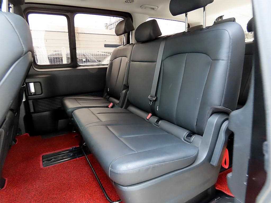 HYUNDAI Staria - Vista 6