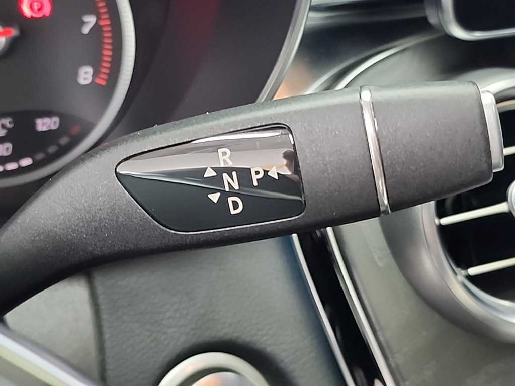 Mercedes Benz C Class - Vista 8