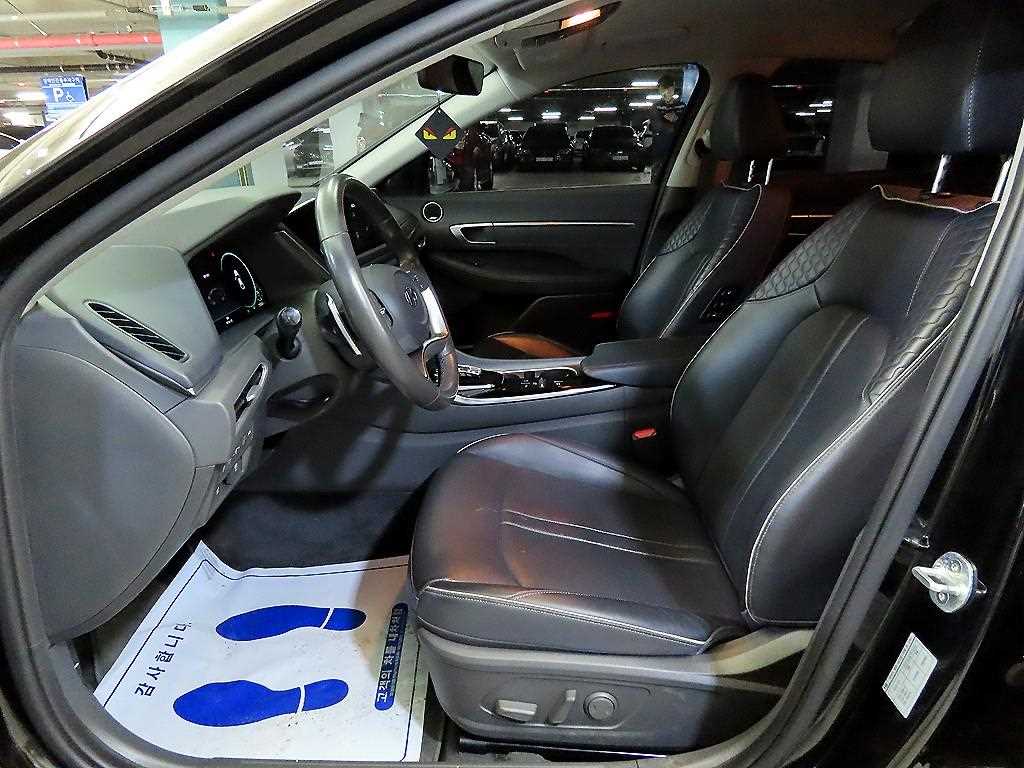 HYUNDAI Sonata - Vista 6