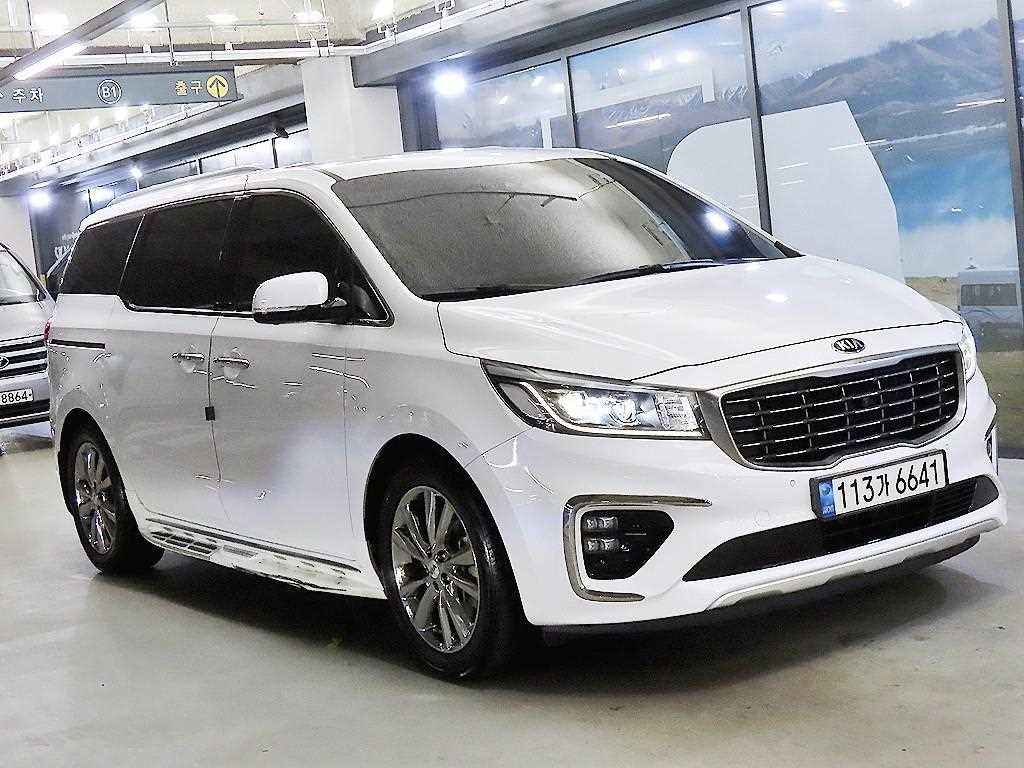 KIA Carnival 2019 Blanco - Importación desde Corea - HF Imports Iquique - Foto 1