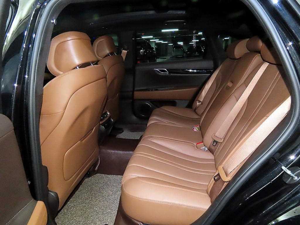 Genesis G80 - Vista 7