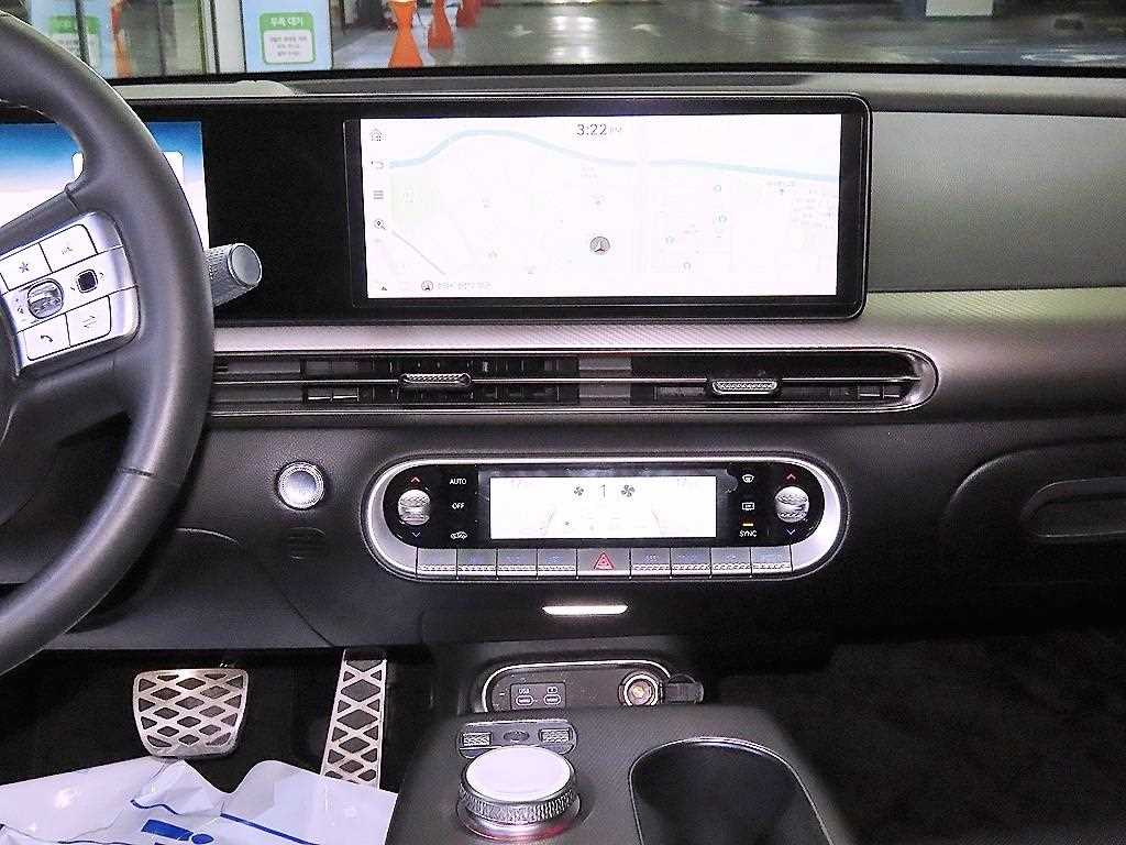 Genesis GV60 - Vista 11