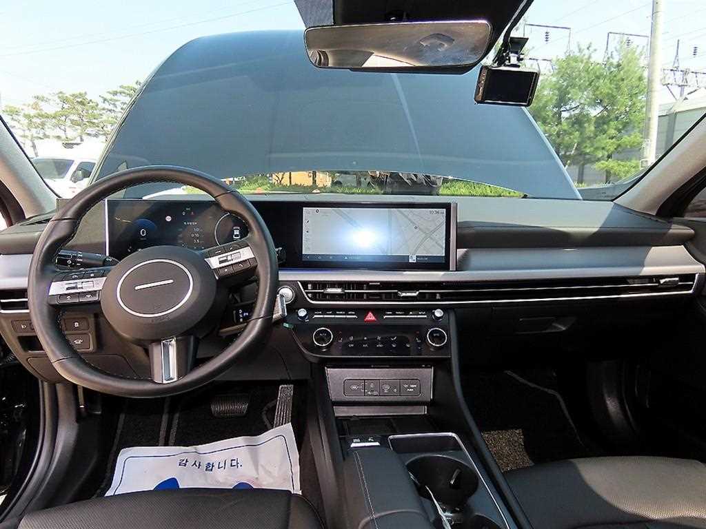 HYUNDAI Sonata - Vista 7