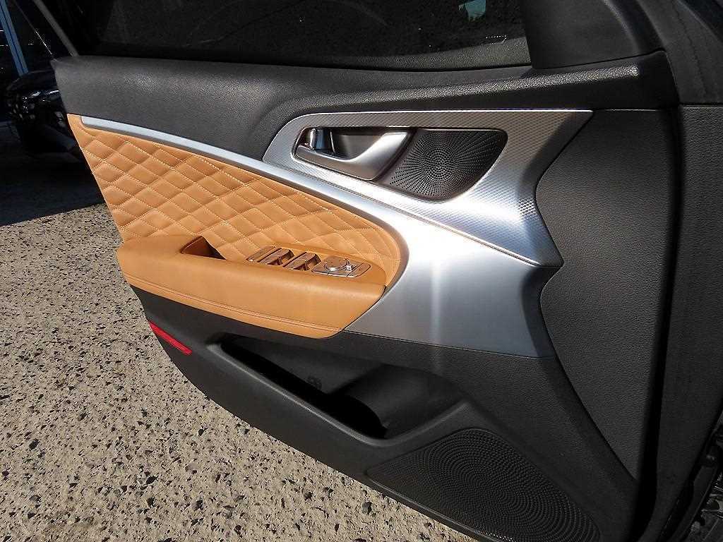 Genesis G70 - Vista 11