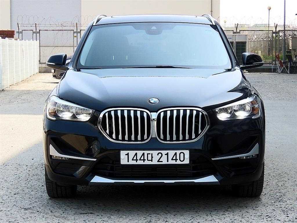 BMW X1 2022 Negro - Importación desde Corea - HF Imports Iquique - Foto 1