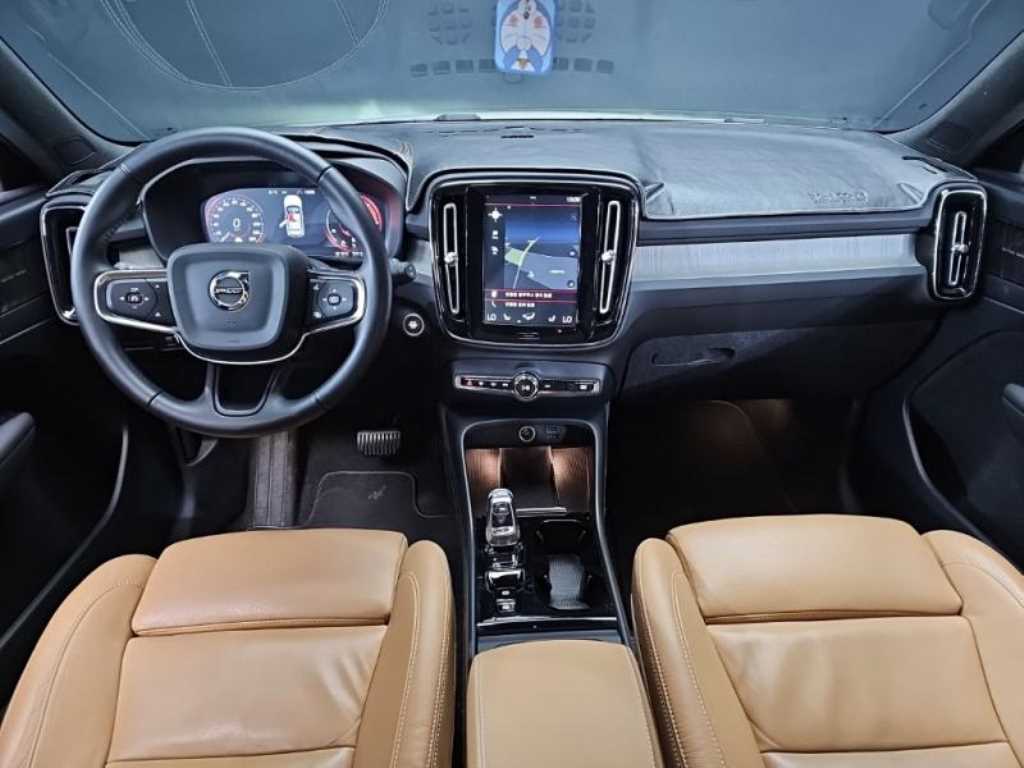 Volvo XC40 - Vista 5