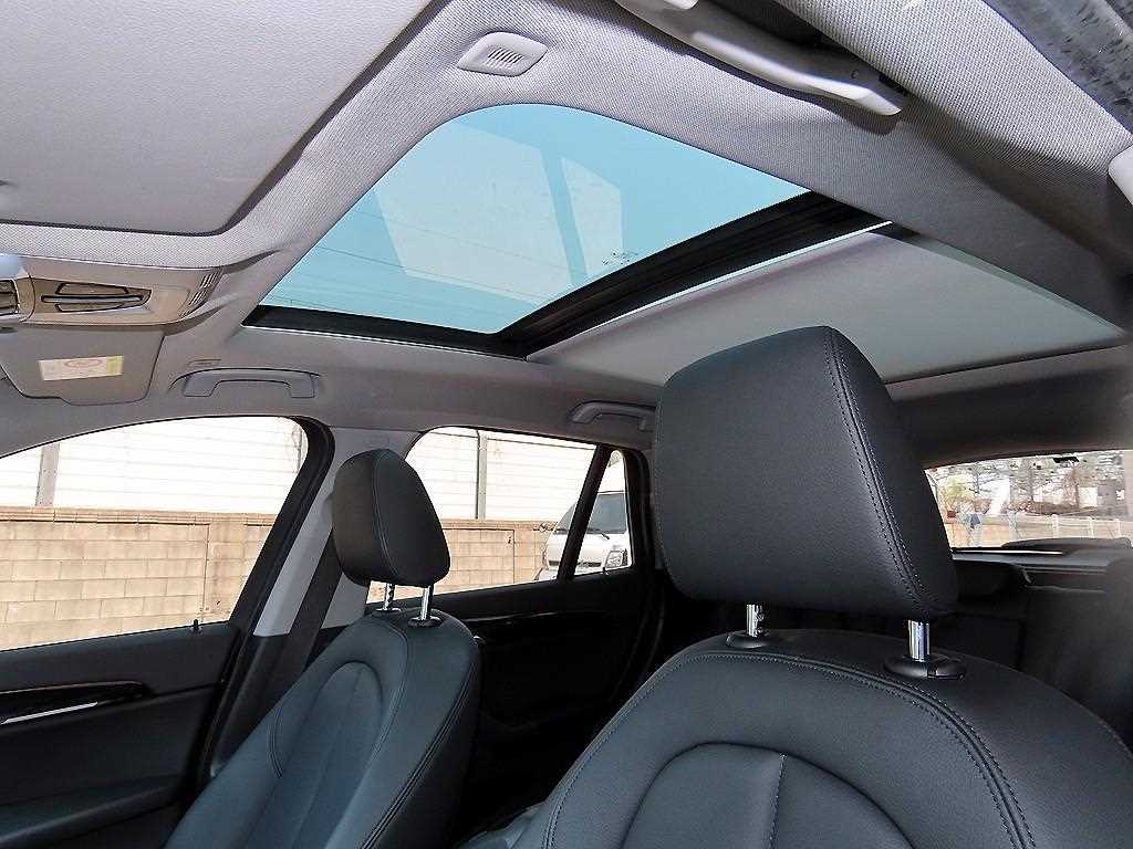 BMW X1 2022 Negro - Importación desde Corea - HF Imports Iquique - Foto 16