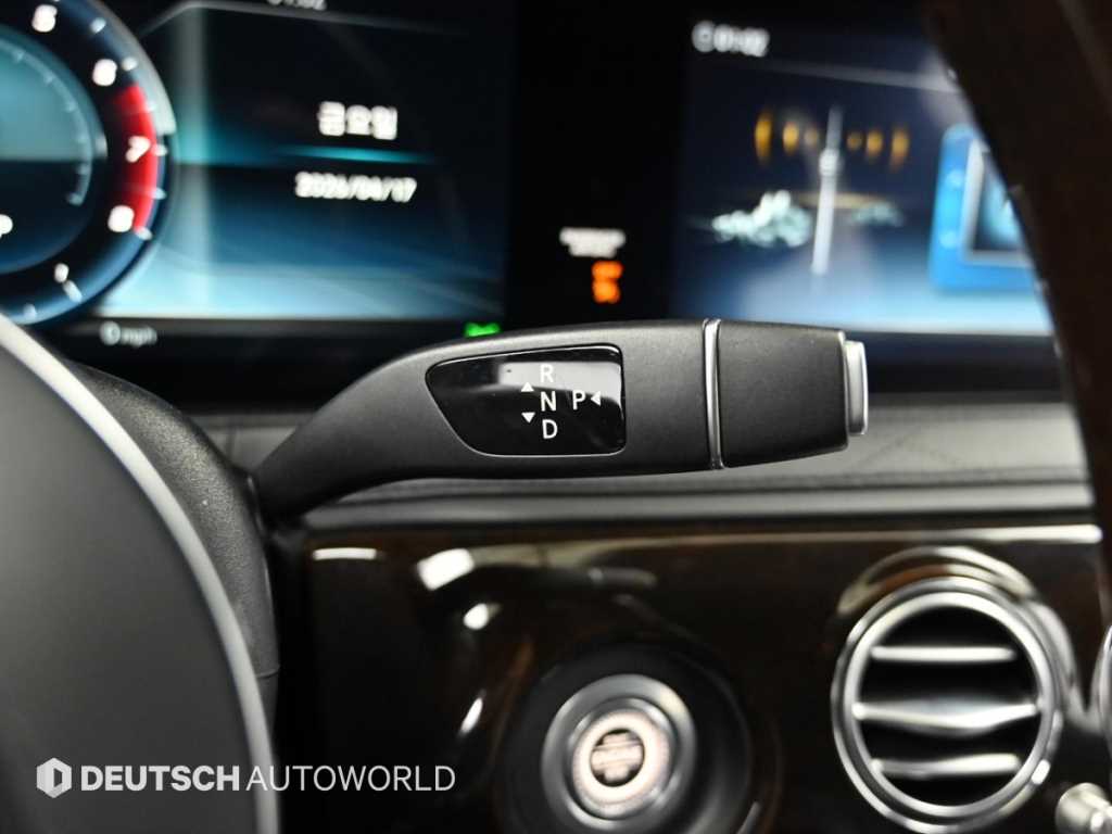 Mercedes Benz S Class - Vista 9