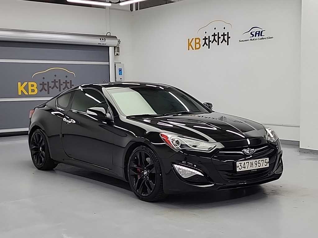HYUNDAI Genesis - Vista 4