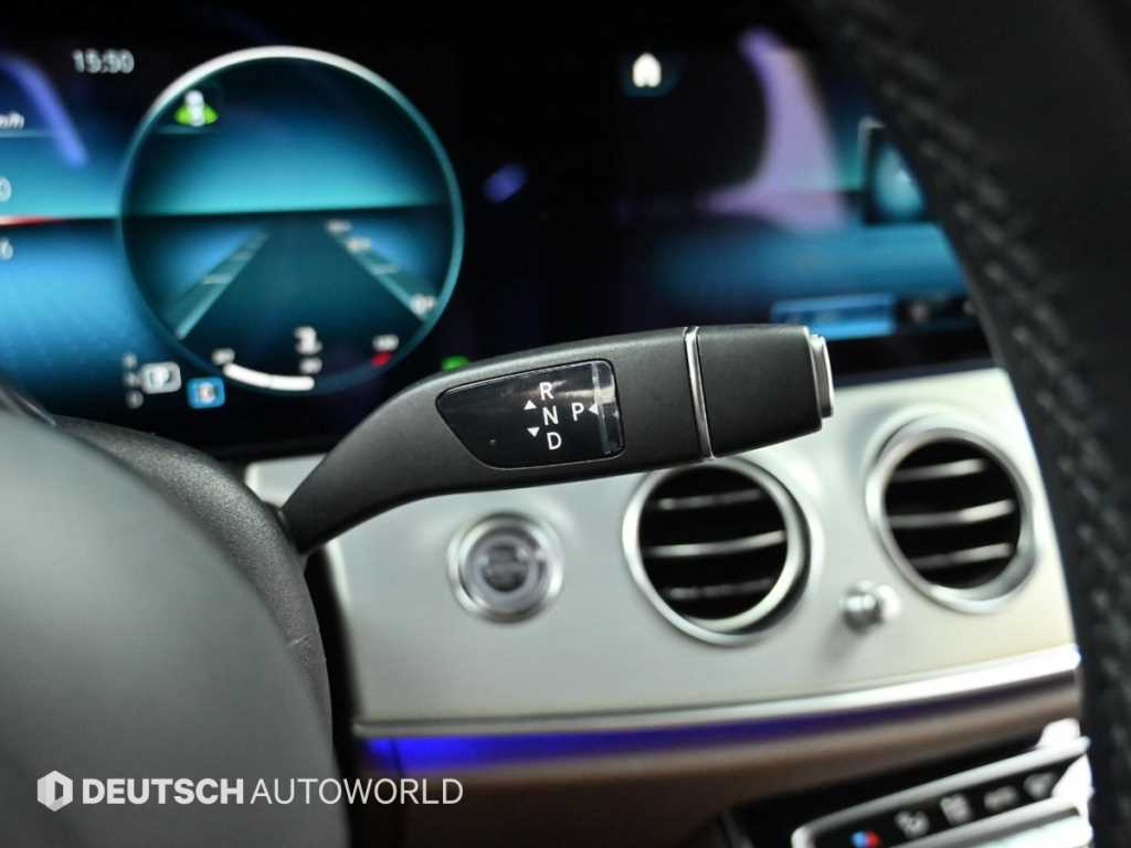 Mercedes Benz E class - Vista 9