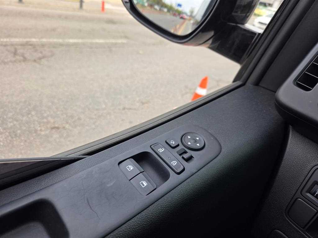 HYUNDAI Staria - Vista 9