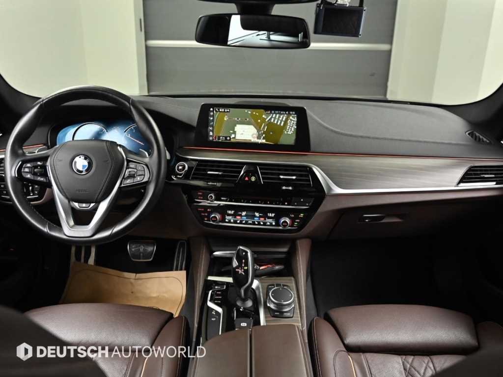 BMW 5 Series - Vista 7